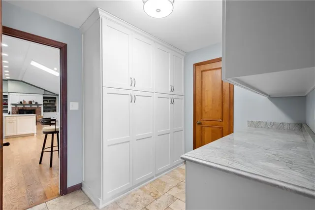 $699,000 | 507 Buttermilk Lane, Bradford Woods, PA 15015