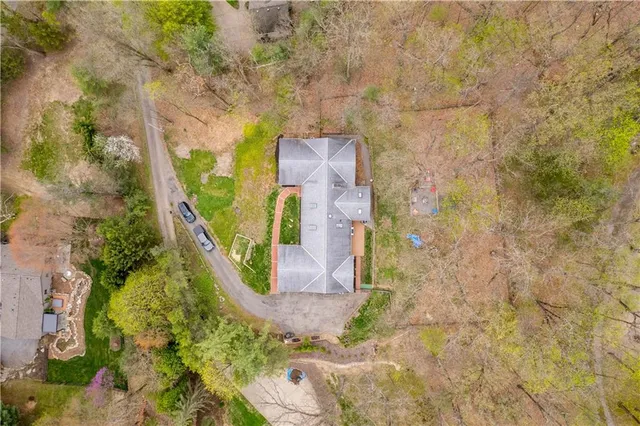 $699,000 | 507 Buttermilk Lane, Bradford Woods, PA 15015