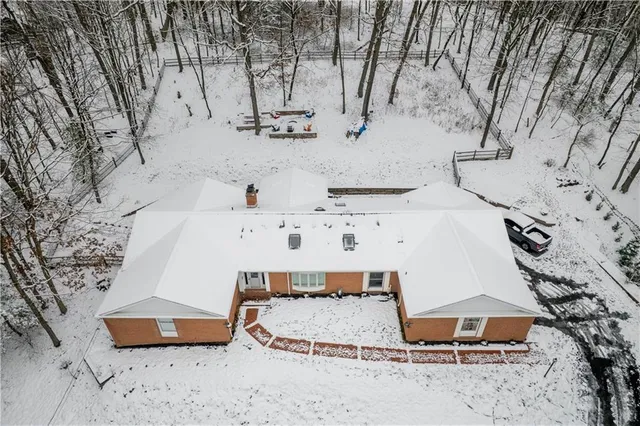$699,000 | 507 Buttermilk Lane, Bradford Woods, PA 15015