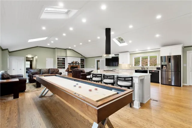 $699,000 | 507 Buttermilk Lane, Bradford Woods, PA 15015