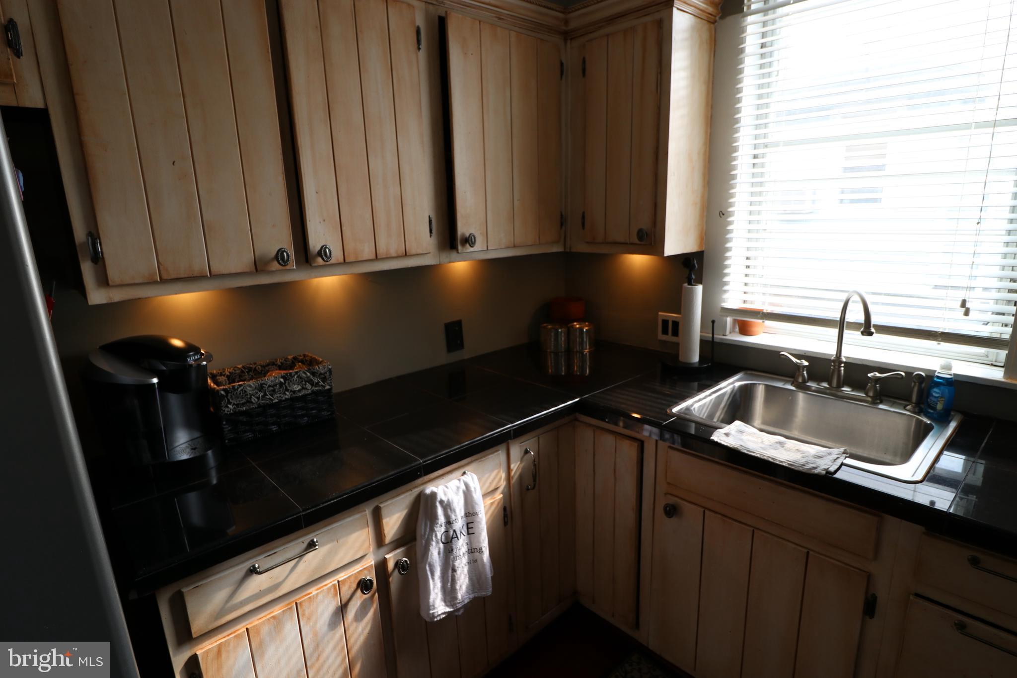 1712 South State Road Upper Darby, PA 19082 - Photo 15 of 40 Kitchen