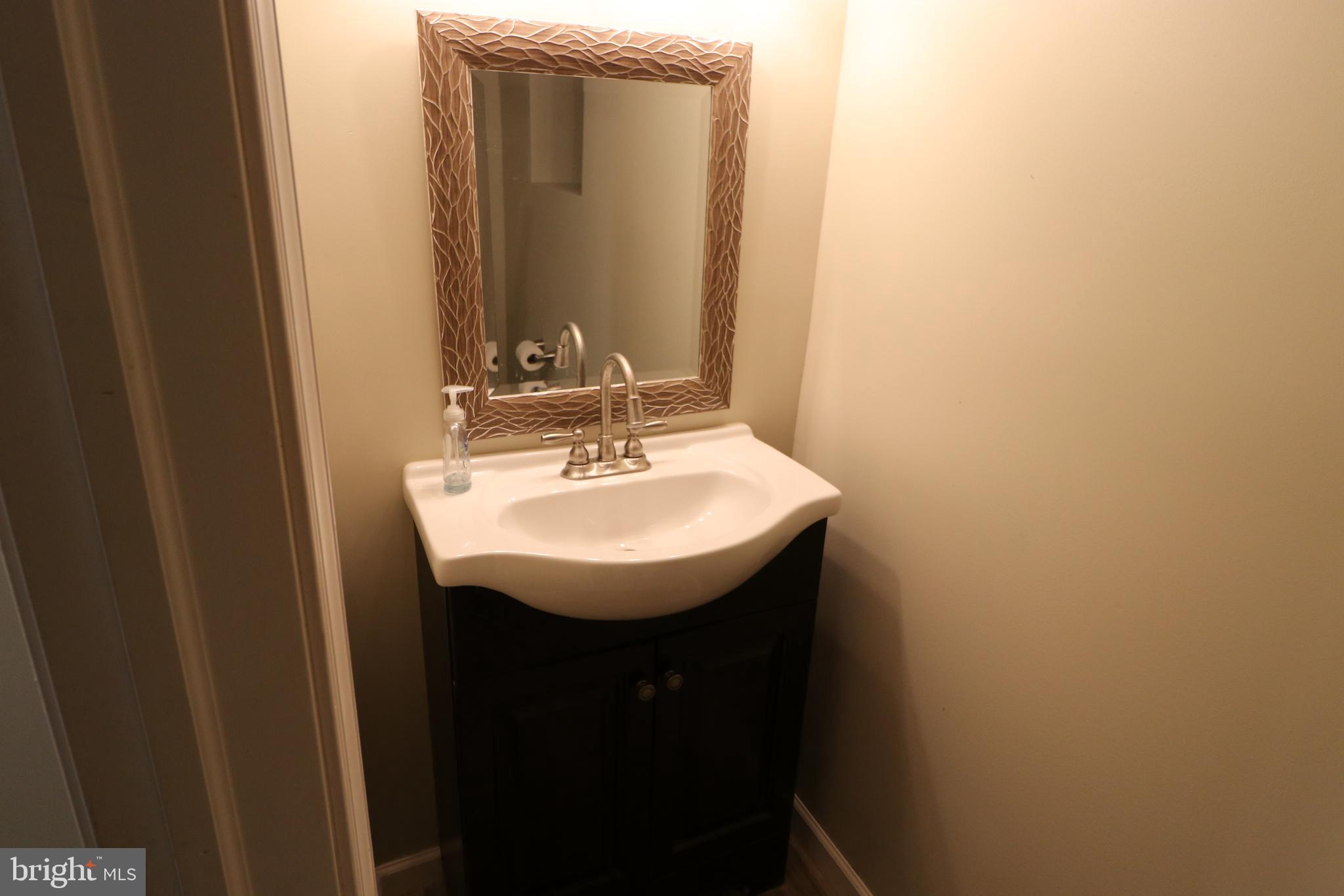 1712 South State Road Upper Darby, PA 19082 - Photo 20 of 40 Powder Room in Basement