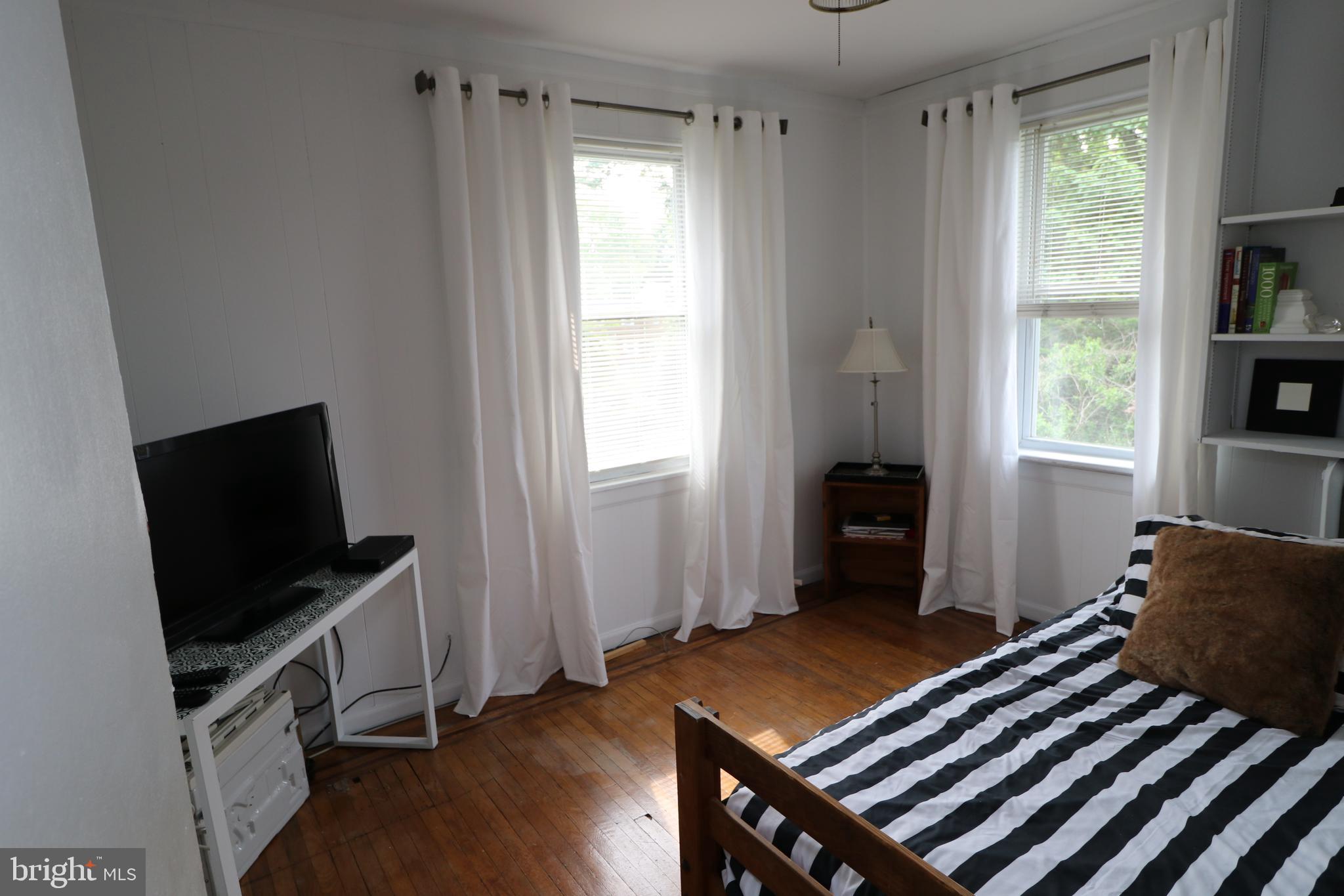 1712 South State Road Upper Darby, PA 19082 - Photo 26 of 40 Rear Bedroom