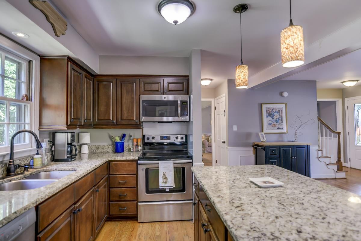 908 Currituck Drive Raleigh, NC 27609 - Photo 7 of 22 Photo 7
