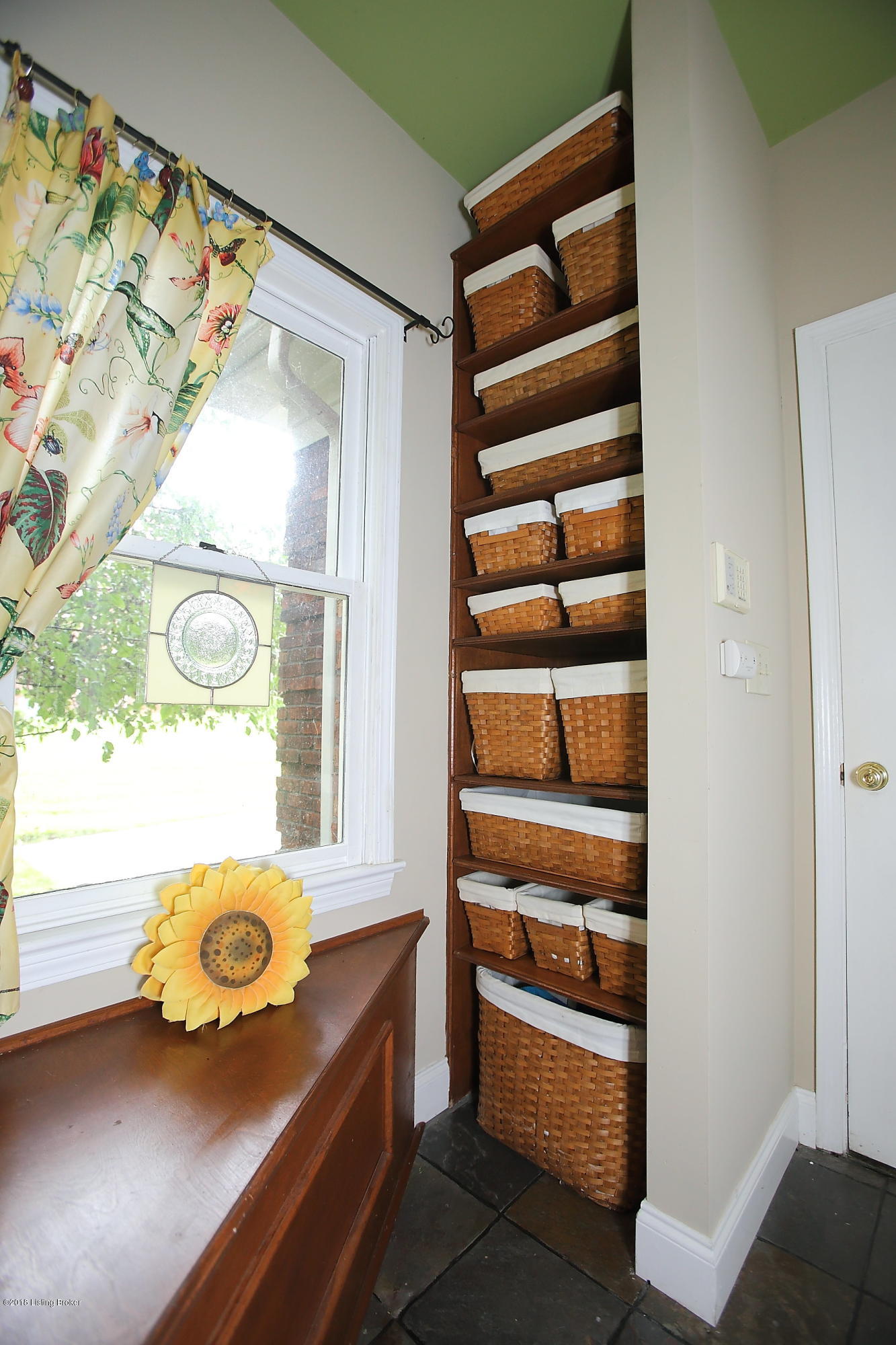 11802 Lakestone Way Prospect, KY 40059 - Photo 16 of 74 Mud room leads from garage to kitchen.