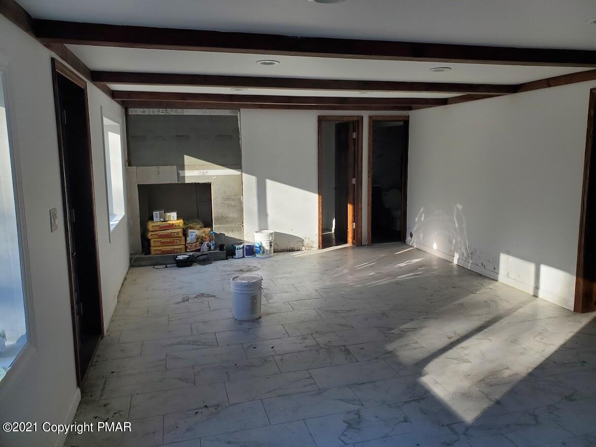 129 Fox Road Dingmans Ferry, PA 18328 - Photo 5 of 16 20211119_084508