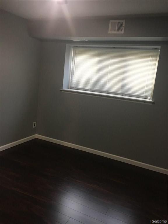 1687 Riverside Drive, Unit U14 Rochester Hills, MI 48309 - Photo 25 of 50