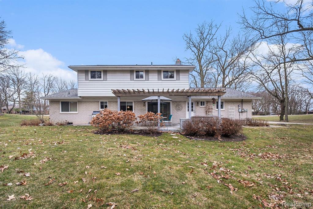 1129 Dolliver Street Rochester Hills, MI 48306 - Photo 8 of 48