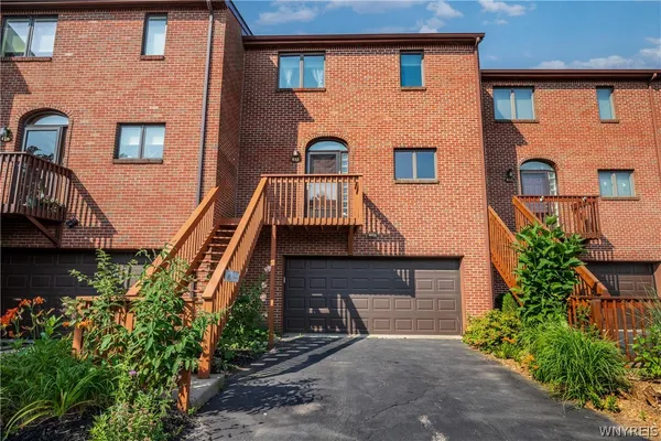 $475,000 | 418 Lakefront Boulevard, Buffalo, NY 14202
