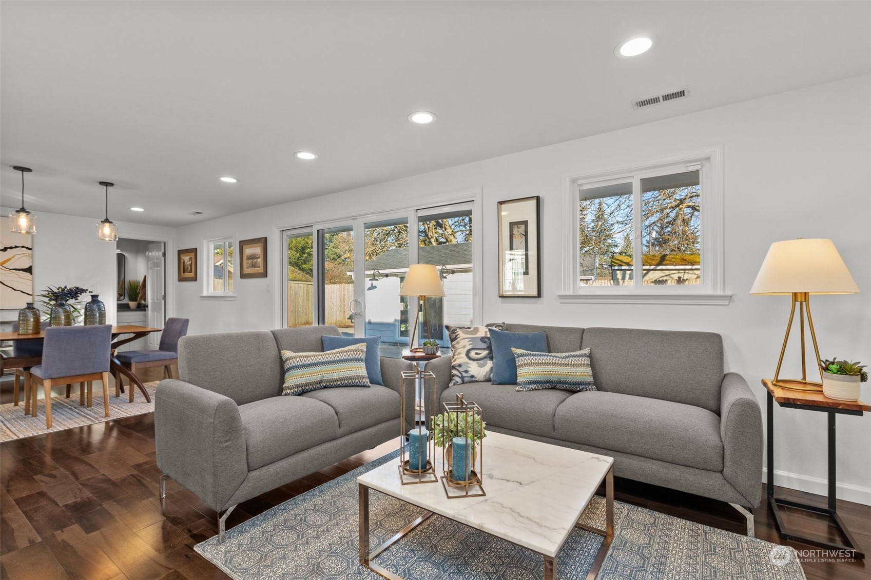 8023 215th Place Southwest Edmonds, WA 98026 - Photo 2 of 40 Gallery Image 2