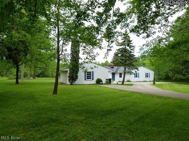 8010 Bainbridge Road Chagrin Falls, OH 44023 - Photo 8 of 20 Gallery Image 8