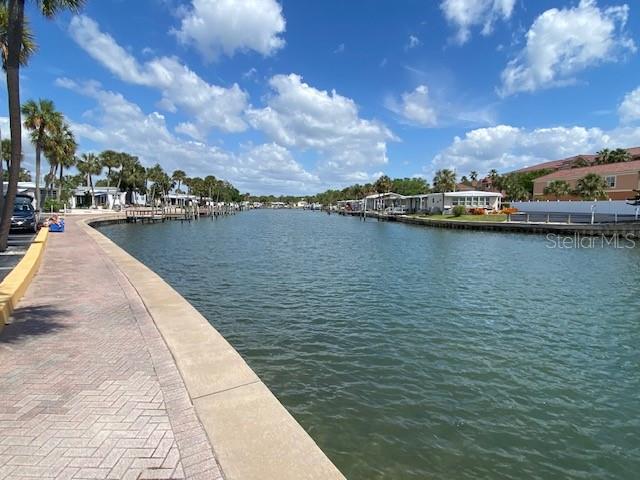 4851 West Gandy Boulevard, Unit B10L30 Tampa, FL 33611 - Photo 12 of 23