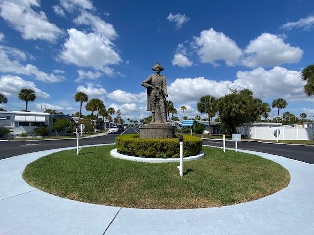 4851 West Gandy Boulevard, Unit B10L30 Tampa, FL 33611 - Photo 19 of 23