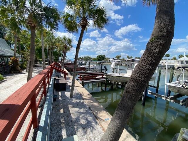 4851 West Gandy Boulevard, Unit B10L30 Tampa, FL 33611 - Photo 20 of 23