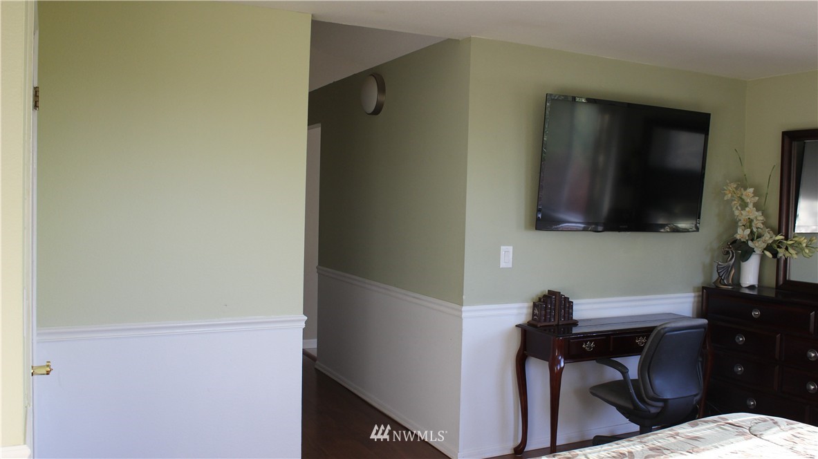 2603 Cedar Avenue South Renton, WA 98055 - Photo 17 of 23