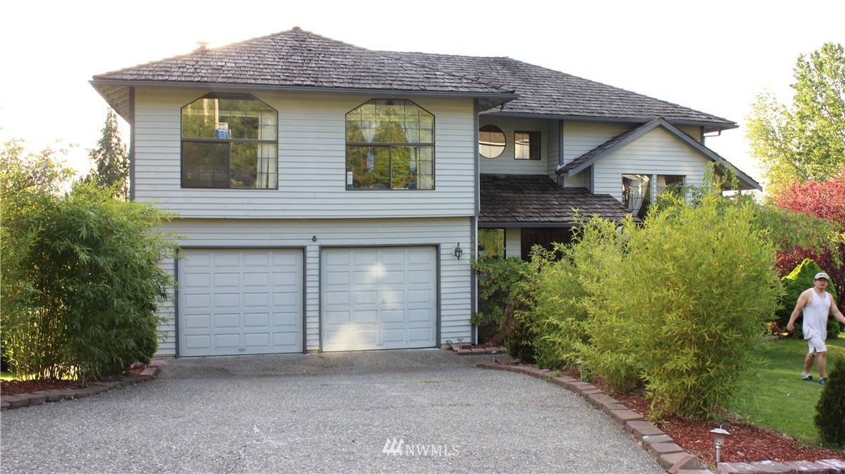 2603 Cedar Avenue South Renton, WA 98055 - Photo 3 of 23