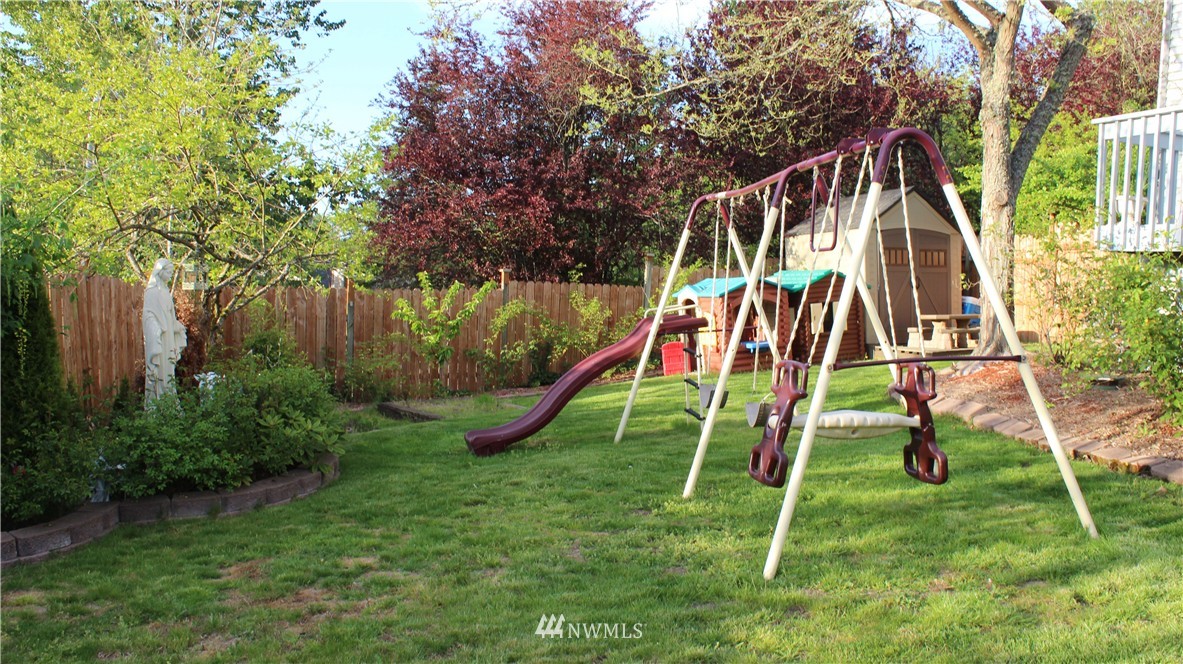 2603 Cedar Avenue South Renton, WA 98055 - Photo 6 of 23