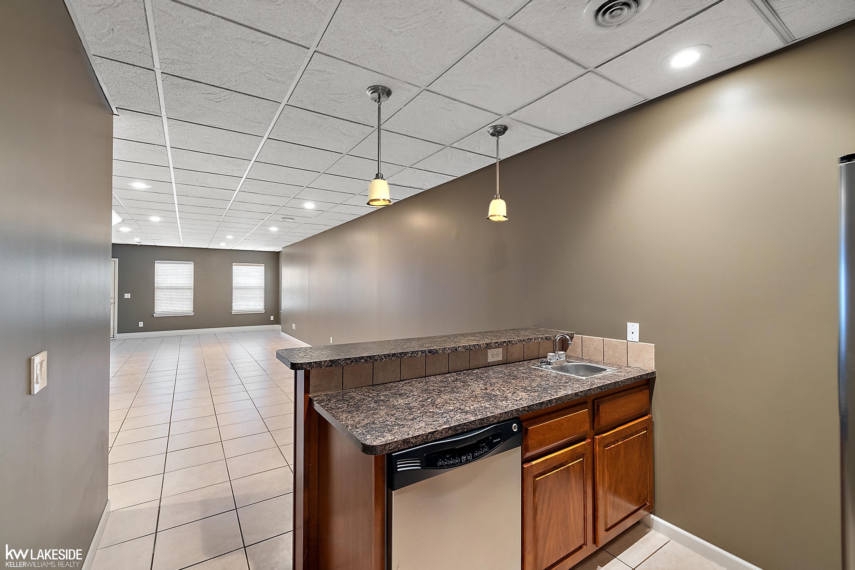747 East Bluff Court Rochester Hills, MI 48306 - Photo 50 of 79