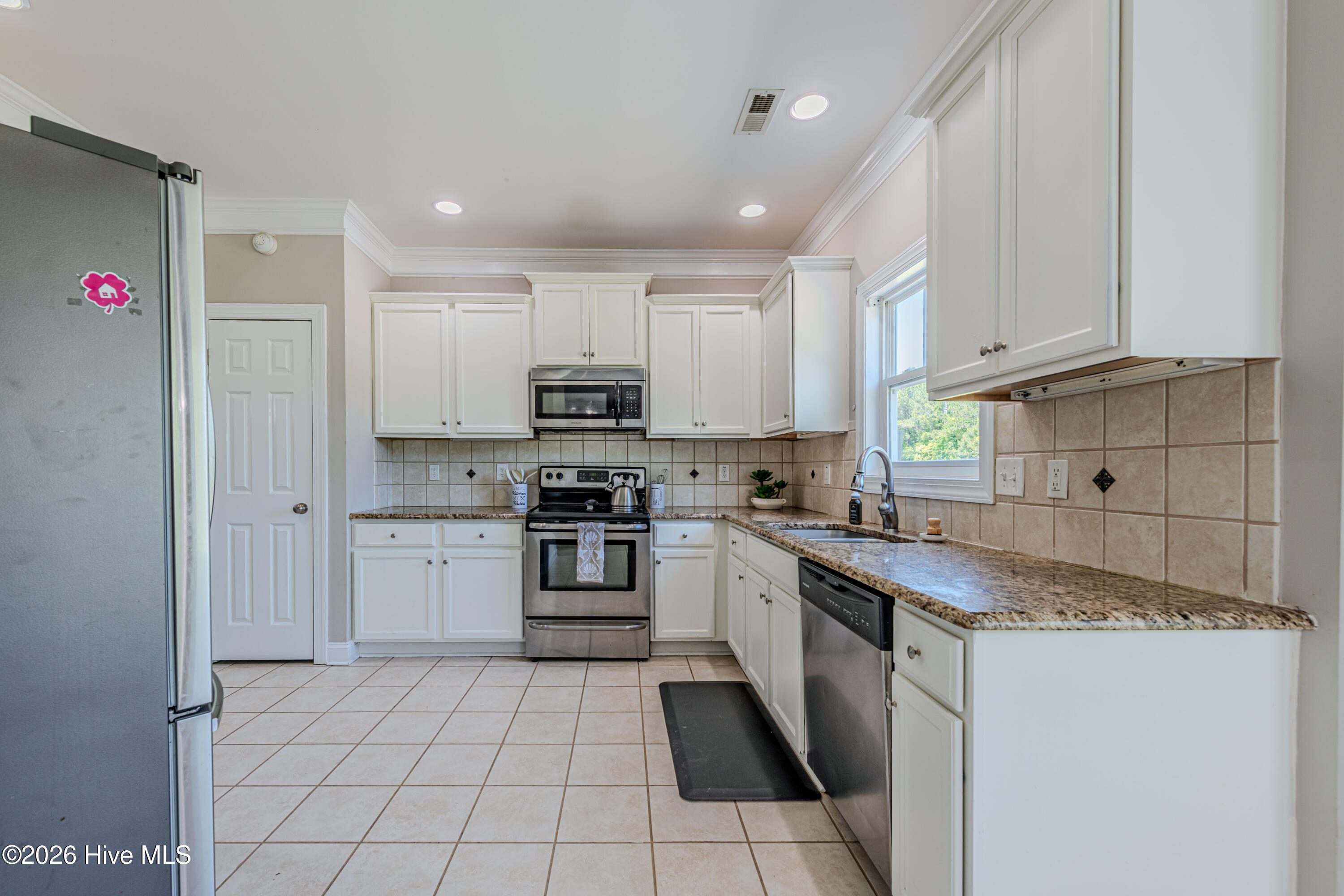 673 Morris Landing Road Holly Ridge, NC 28445 - Photo 32 of 125 Kitchen