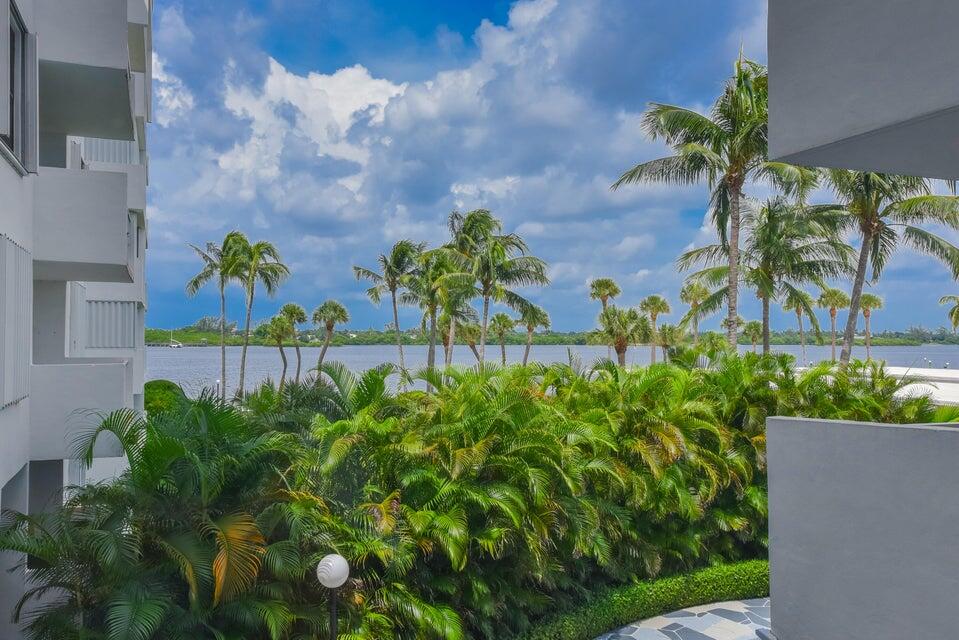 2860 South Ocean Boulevard, Unit 202 Palm Beach, FL 33480 - Photo 2 of 33