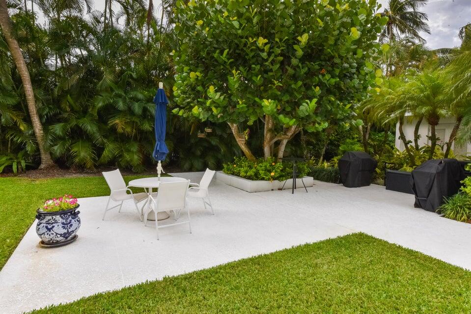 2860 South Ocean Boulevard, Unit 202 Palm Beach, FL 33480 - Photo 26 of 33 a view of outdoor space yard and patio