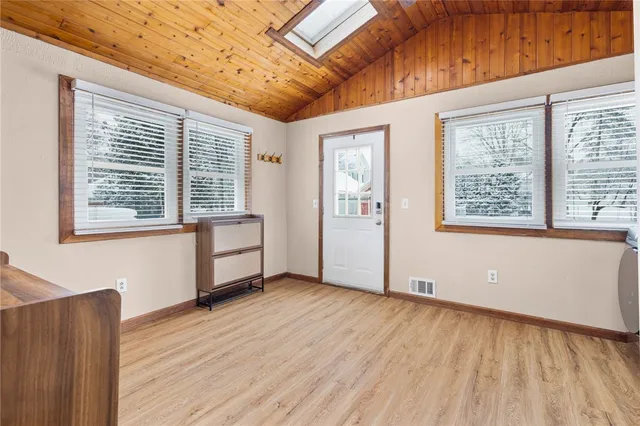 $199,000 | 8 Elm Street, Le Roy, NY 14482