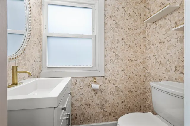 $199,000 | 8 Elm Street, Le Roy, NY 14482