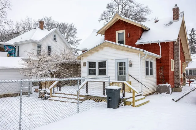 $199,000 | 8 Elm Street, Le Roy, NY 14482