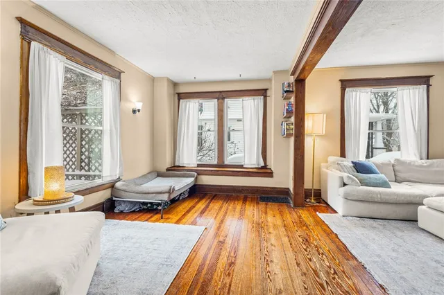 $199,000 | 8 Elm Street, Le Roy, NY 14482