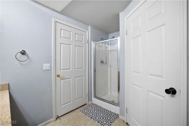 $290,000 | 10001 Peace Way, Unit 1264, Las Vegas, NV 89147