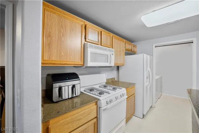 $290,000 | 10001 Peace Way, Unit 1264, Las Vegas, NV 89147