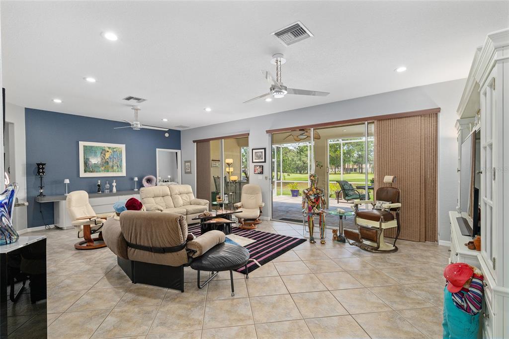12827 Southeast 90th Court Road Summerfield, FL 34491 - Photo 6 of 68 Gallery Image 6