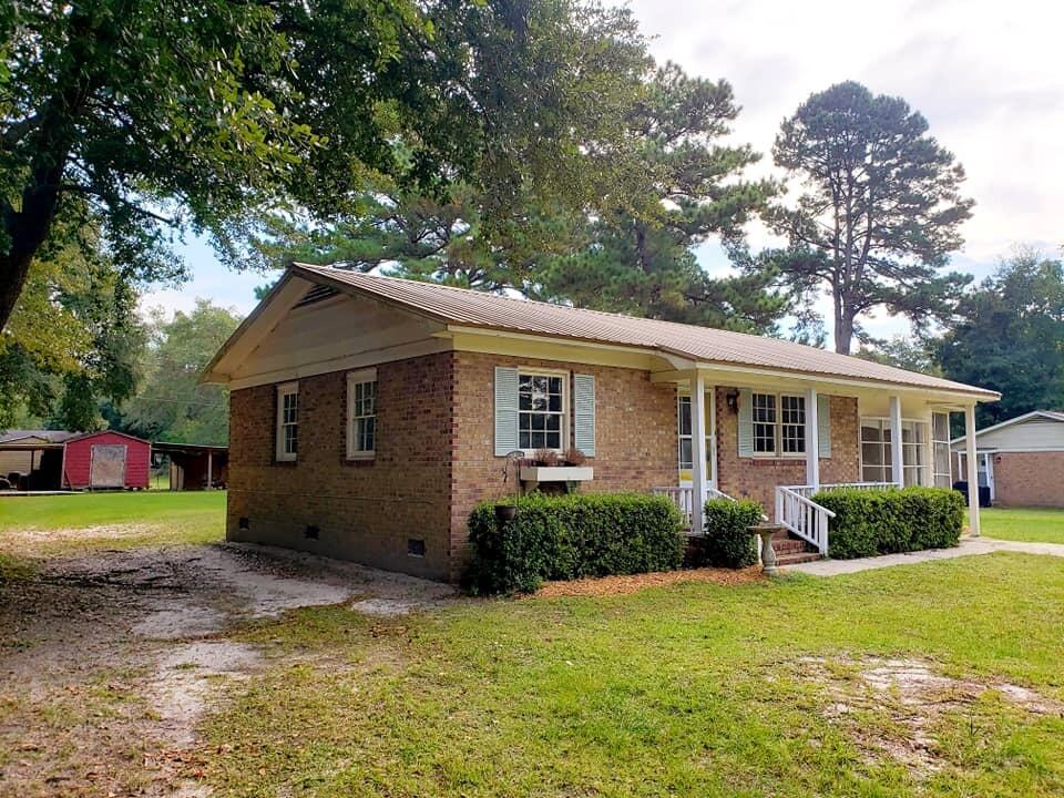 902 Phillips Road Walterboro, SC 29488 - Photo 3 of 23 244165831_10216505250058371_785344818164