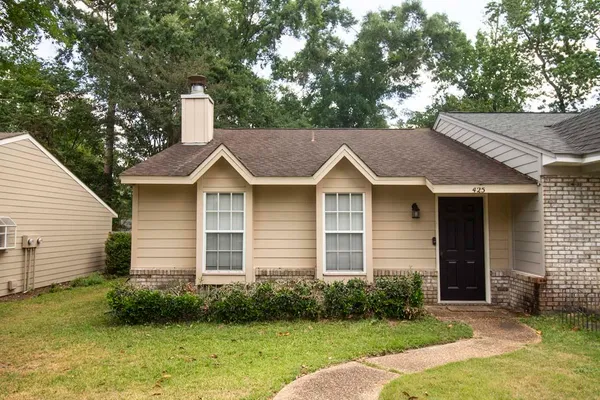 $1,575 | 425 High Point Lane, Tallahassee, FL 32301