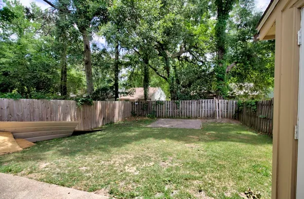 $1,575 | 425 High Point Lane, Tallahassee, FL 32301