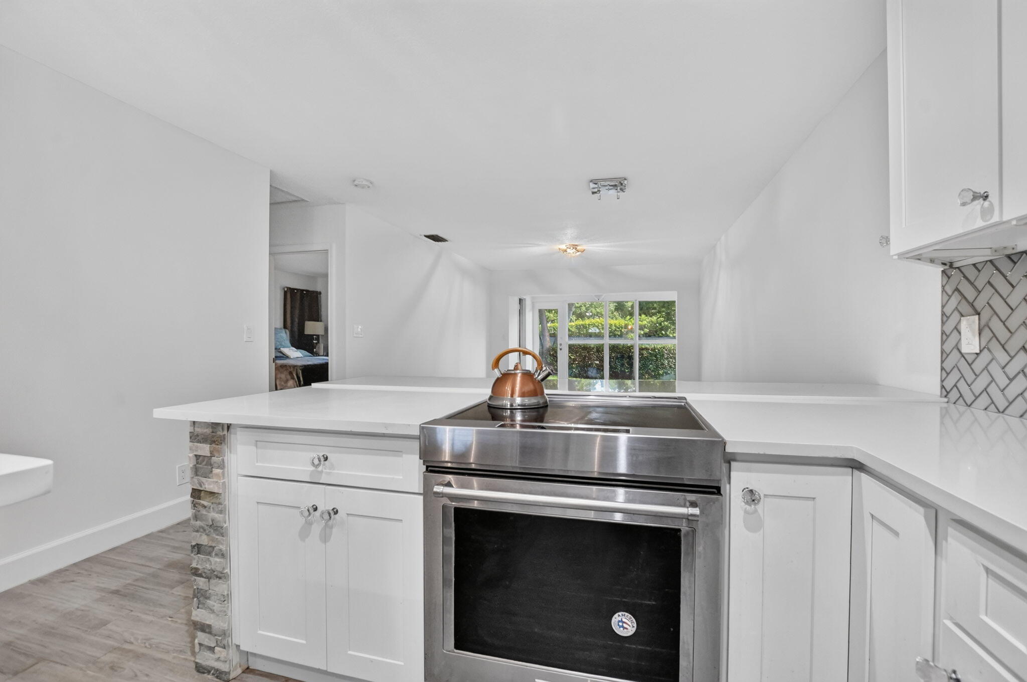 8681 Boca Drive, Unit 20 Boca Raton, FL 33433 - Photo 7 of 54 Kitchen