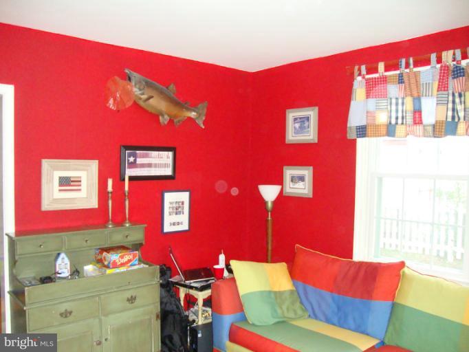 415 Brook Road Towson, MD 21286 - Photo 22 of 27 Family Room