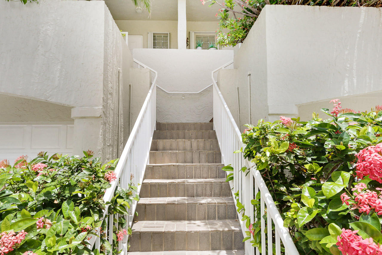 117 Ocean Key Way Jupiter, FL 33477 - Photo 28 of 43 Entry