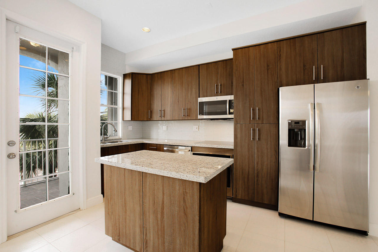 117 Ocean Key Way Jupiter, FL 33477 - Photo 3 of 43 117 Ocean Key Way Jupiter FL-print-016-3