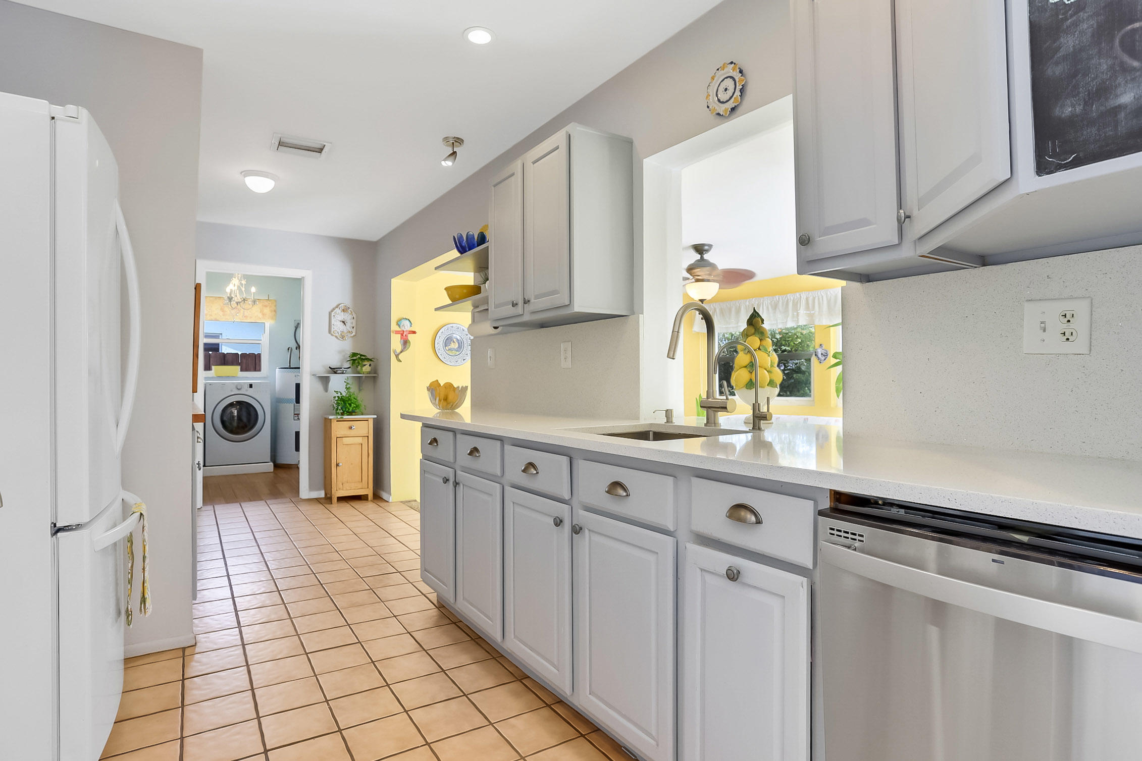2636 Northwest 32nd Street Boca Raton, FL 33434 - Photo 9 of 33 IMG_0572
