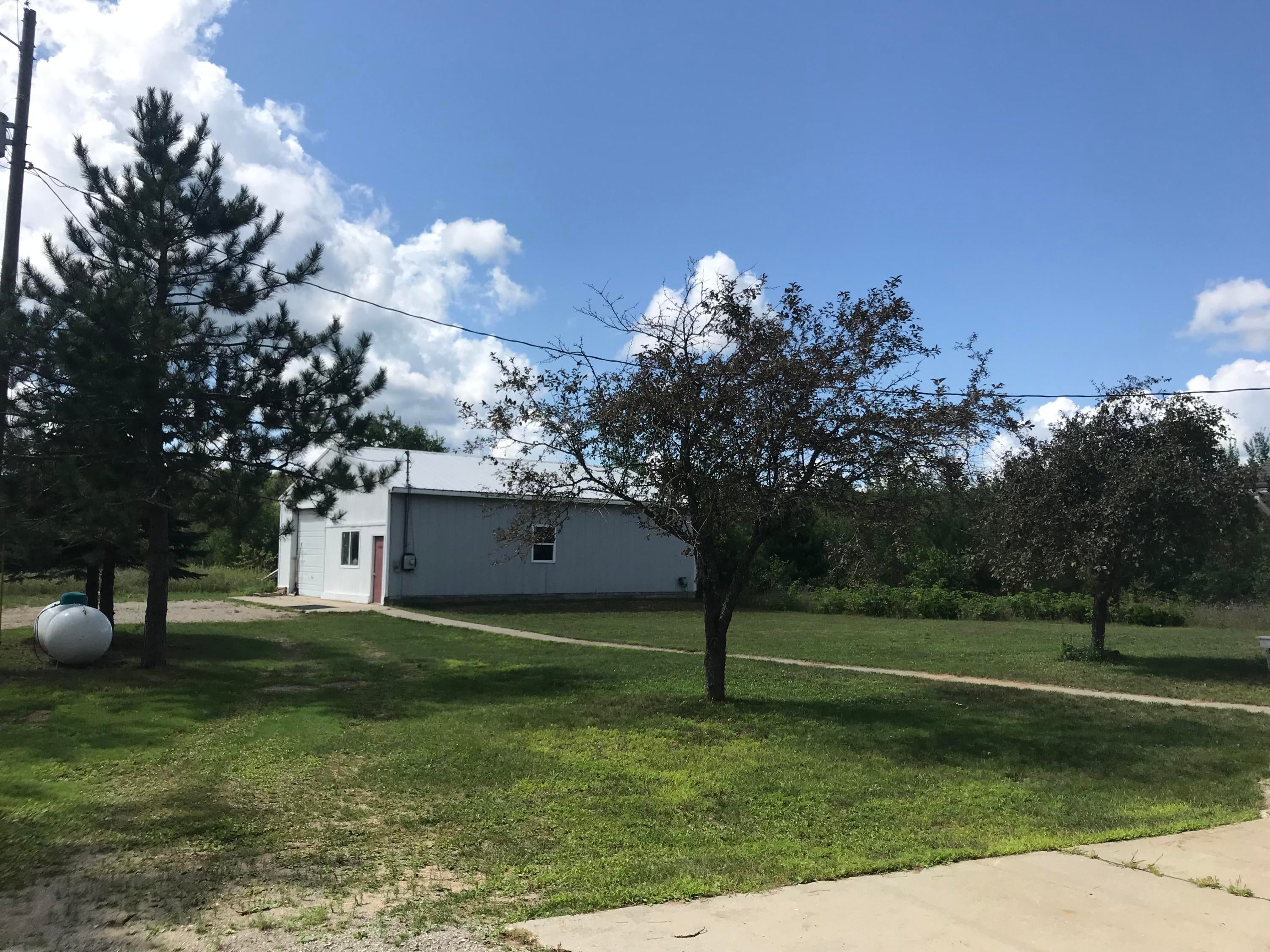 452 South Townline Road Gaylord, MI 49735 - Photo 5 of 48 Gallery Image 5