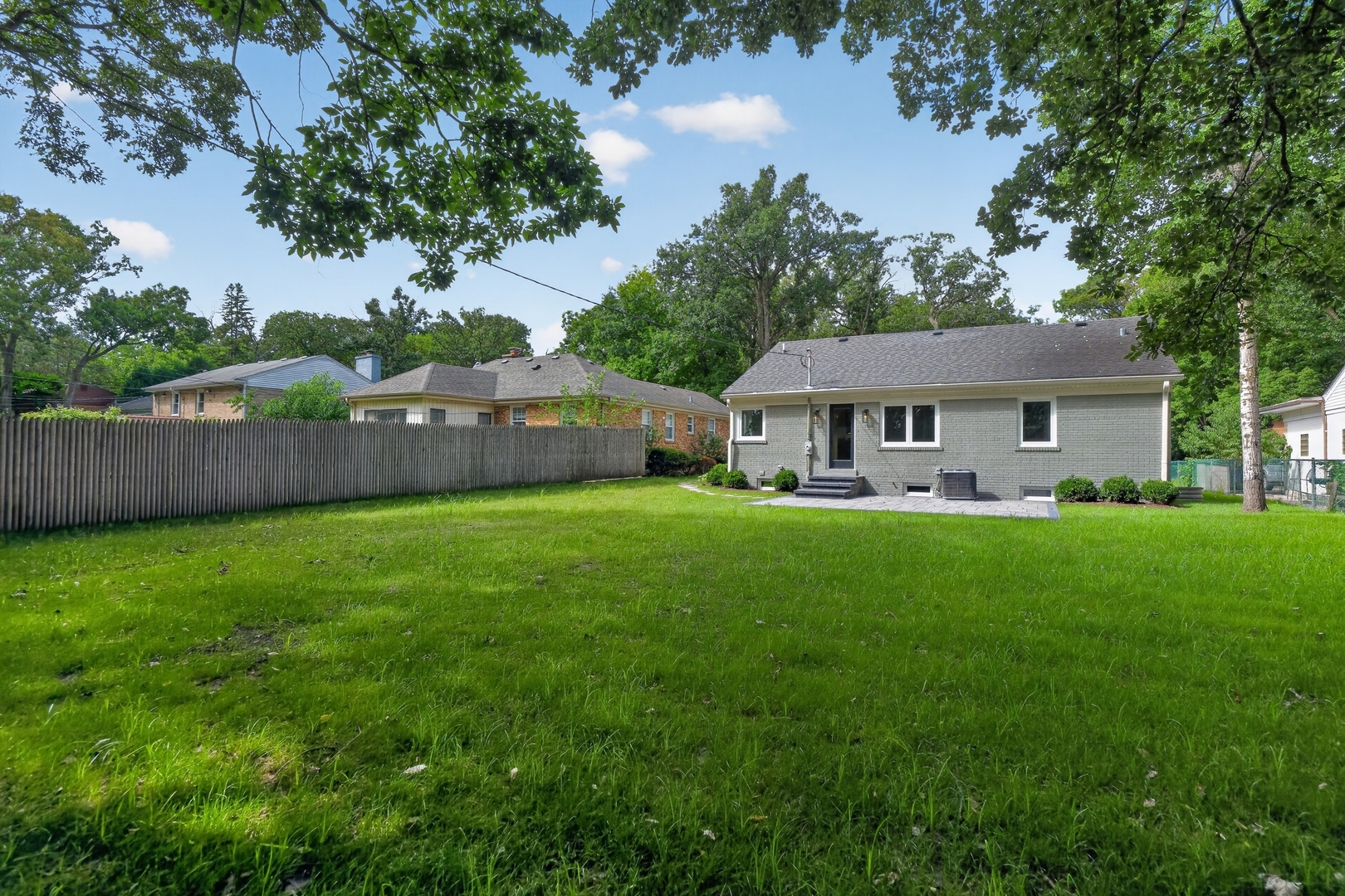 263 Barberry Road Highland Park, IL 60035 - Photo 24 of 28 Gallery Image 24