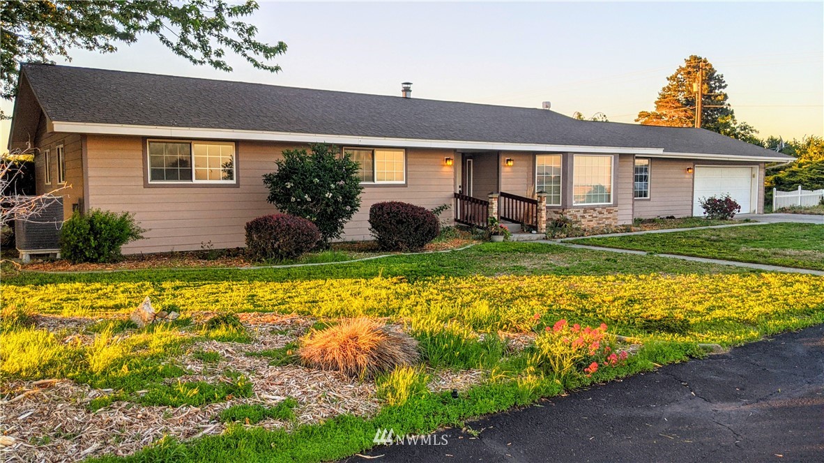 8282 Rd R Northwest Quincy, WA 98848 - Photo 1 of 37 Gallery Image 1