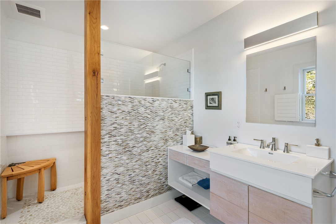 39 Shore Drive Warren, RI 02885 - Photo 30 of 43