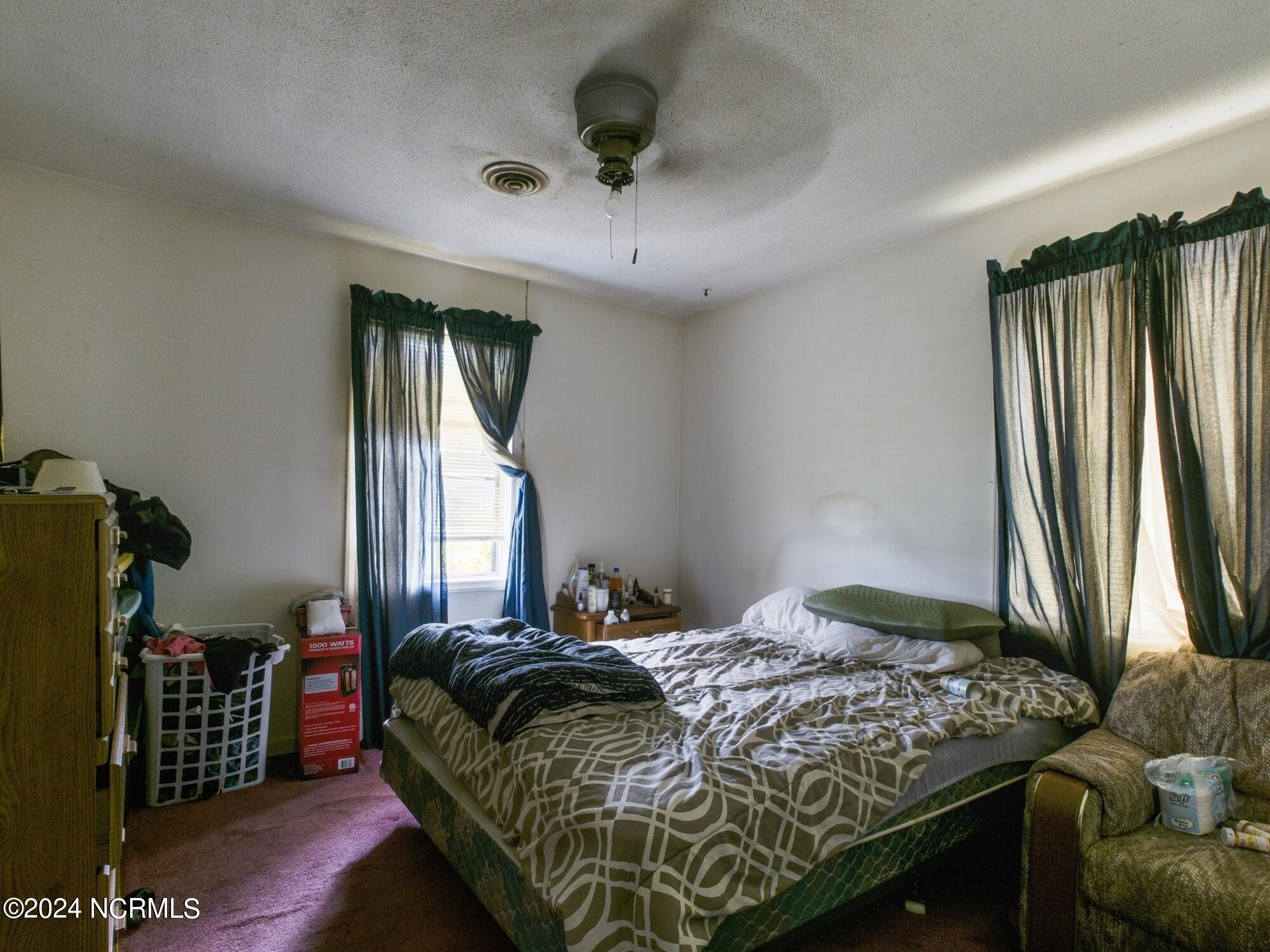 528 West Thurman Road New Bern, NC 28562 - Photo 6 of 10 CAM03587G0-PR0004-STILL008