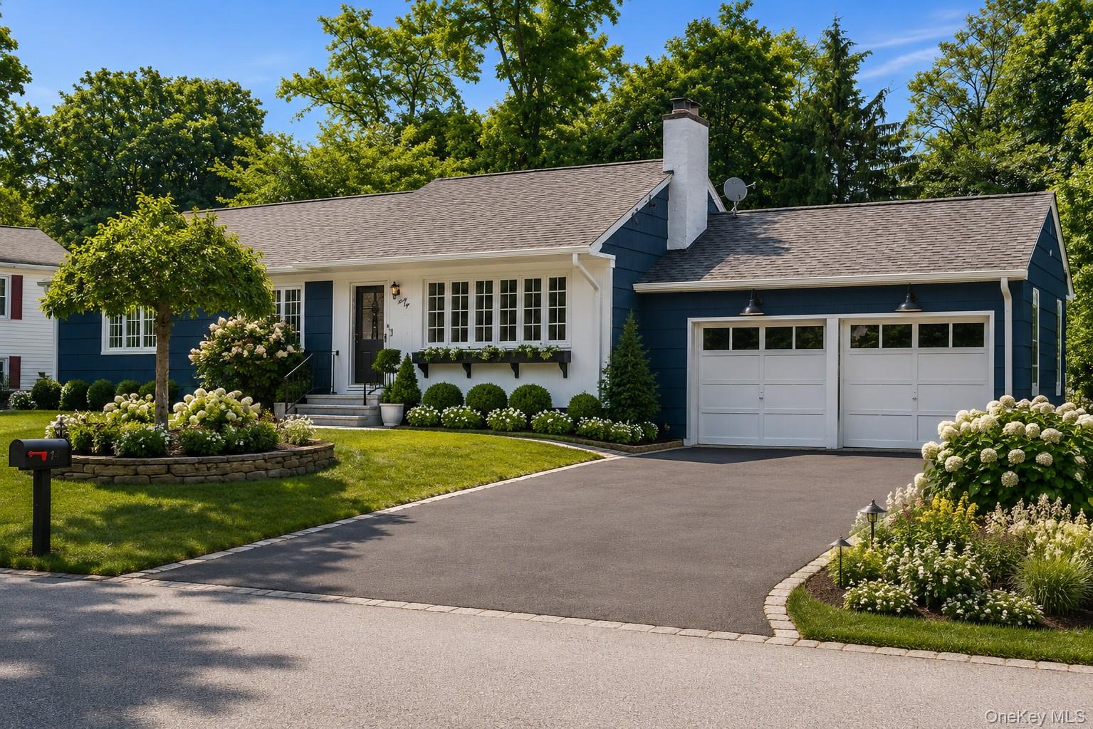 22 Greenvale Farms Road Poughkeepsie, NY 12603 - Photo 3 of 30