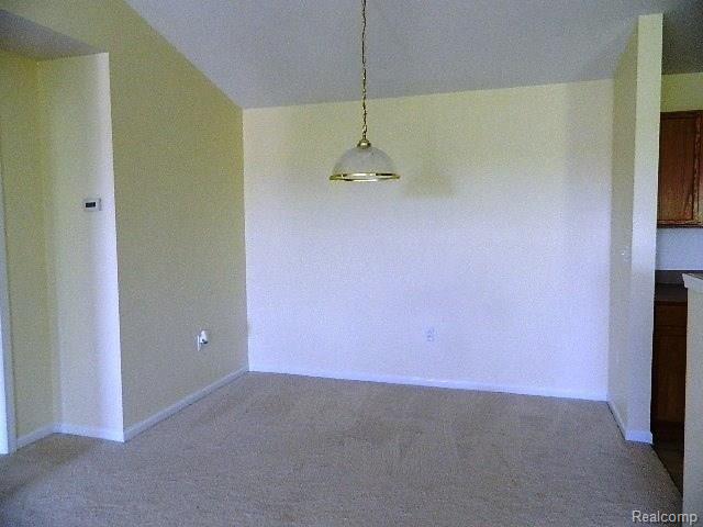 4121 Hampton Ridge Boulevard, Unit 35 Howell, MI 48843 - Photo 16 of 30 DINING AREA