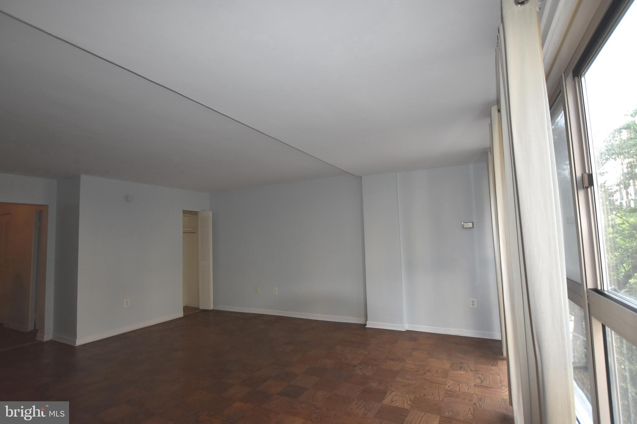 922 24th Street Northwest, Unit 318 Washington, DC 20037 - Photo 5 of 26