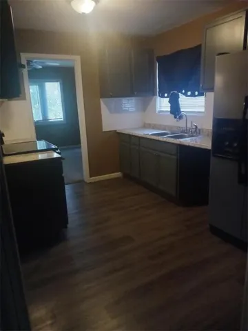 $143,500 | 6800 Blue Parkway, Kansas City, MO 64129