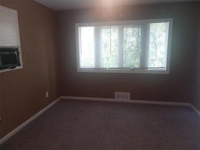 $143,500 | 6800 Blue Parkway, Kansas City, MO 64129